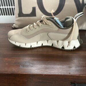 Reebok Zig Dynamica Men 10.5 "New"